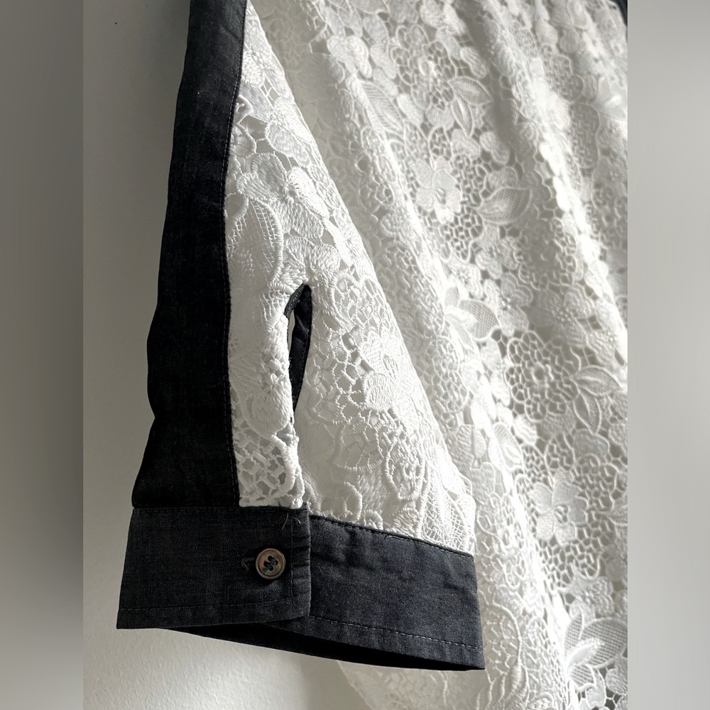 BADGLEY MISCHKA  Lace Chambray Button Down Top - Picture 12 of 14